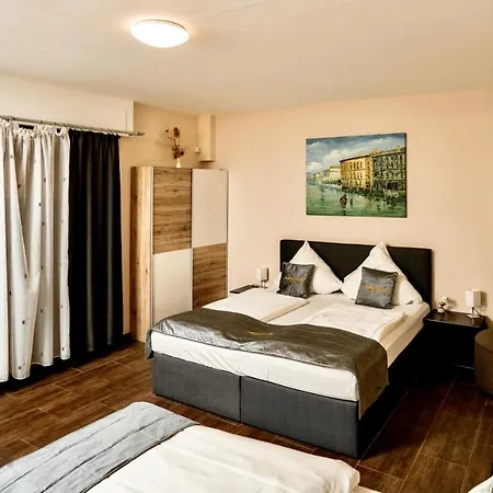 Parkhotel Lindenhof - Kostenlose Parkplaetze Όφενμπαχ