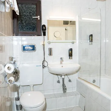 Parkhotel Lindenhof - Kostenlose Parkplaetze Ξενοδοχείο Όφενμπαχ