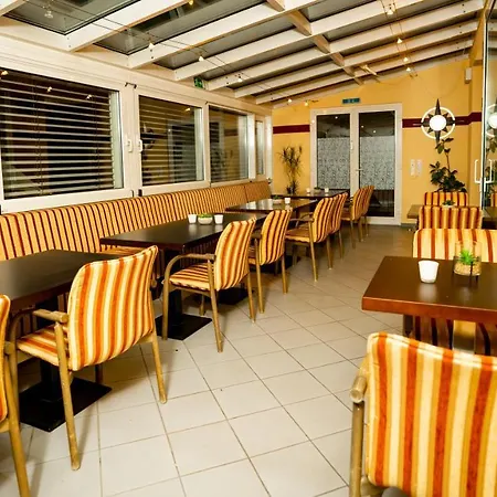 Parkhotel Lindenhof - Kostenlose Parkplaetze 3* Όφενμπαχ