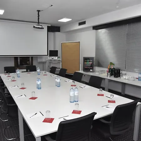 Parkhotel Lindenhof - Kostenlose Parkplätze 3* Offenbach am Main