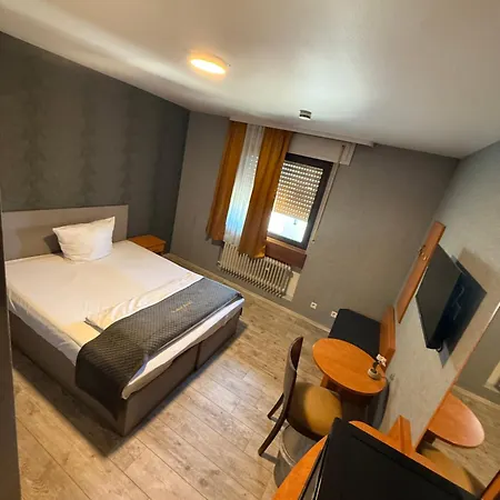 Ξενοδοχείο Parkhotel Lindenhof - Kostenlose Parkplaetze Όφενμπαχ
