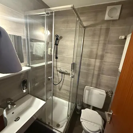 Hotel Parkhotel Lindenhof - Kostenlose Parkplaetze