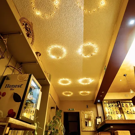 Parkhotel Lindenhof - Kostenlose Parkplaetze מלון 3*