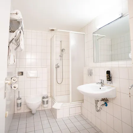 Parkhotel Lindenhof - Kostenlose Parkplätze 3* Offenbach am Main