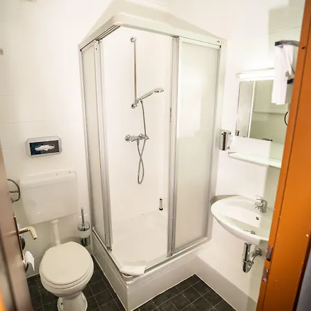 Parkhotel Lindenhof - Kostenlose Parkplaetze 3*