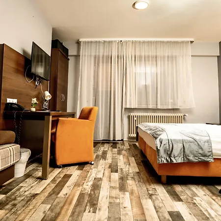 Parkhotel Lindenhof - Kostenlose Parkplaetze Hotel Offenbach am Main