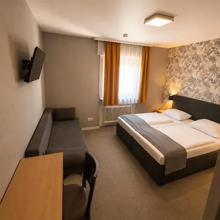 Hotel Parkhotel Lindenhof - Kostenlose Parkplätze