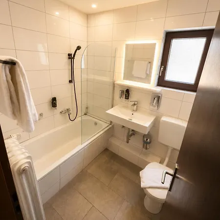 Parkhotel Lindenhof - Kostenlose Parkplätze Hotel 3*