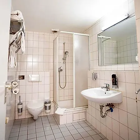 Hotel Parkhotel Lindenhof - Kostenlose Parkplaetze